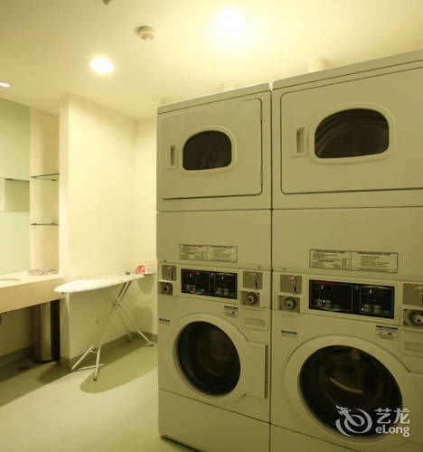 JI Hotel Shanghai Jingan Temple Kangding Road Bagian luar foto