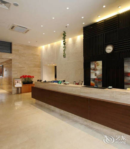 JI Hotel Shanghai Jingan Temple Kangding Road Bagian luar foto