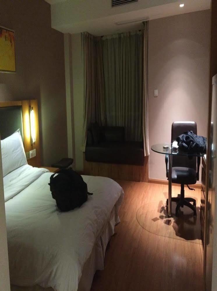 JI Hotel Shanghai Jingan Temple Kangding Road Bagian luar foto